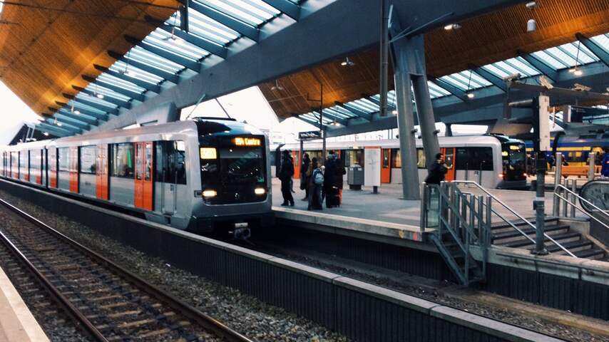 'Rechtstreekse metro naar Schiphol kan met privaat geld'