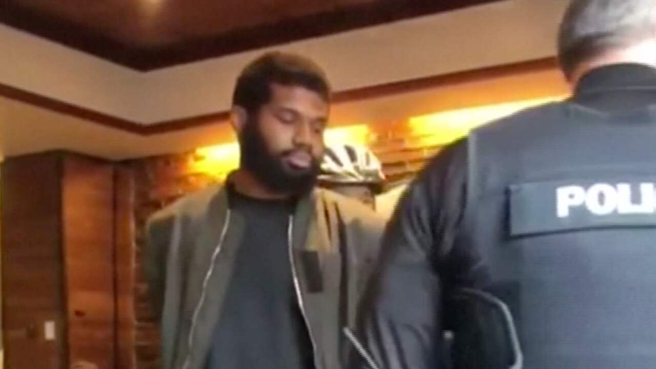 Beeld uit video: Donkere mannen 'zonder reden' gearresteerd in Starbucks Philadelphia