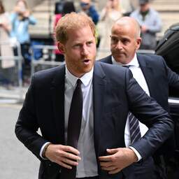 Prins Harry in zaak tegen pers: 'Tabloids luisterden mijn privégesprekken af'