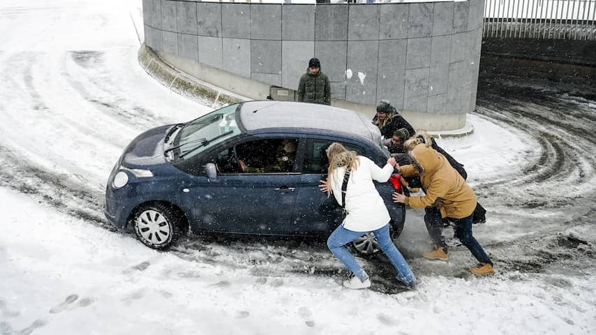 Code Geel Vanaf Donderdagmiddag Wegens Kans Op Gladheid Door Sneeuw ...