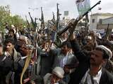 In maart begon een internationale coalitie onder leiding van Saudi-Arabië een militaire campagne tegen de Houthi-rebellen in Jemen.