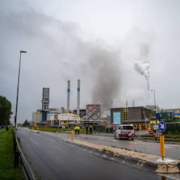Afvalverwerker in Rotterdam dagenlang onbruikbaar na grote brand