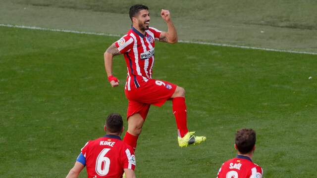 Luis Suárez bracht zijn doelpuntentotaal dit seizoen op veertien.