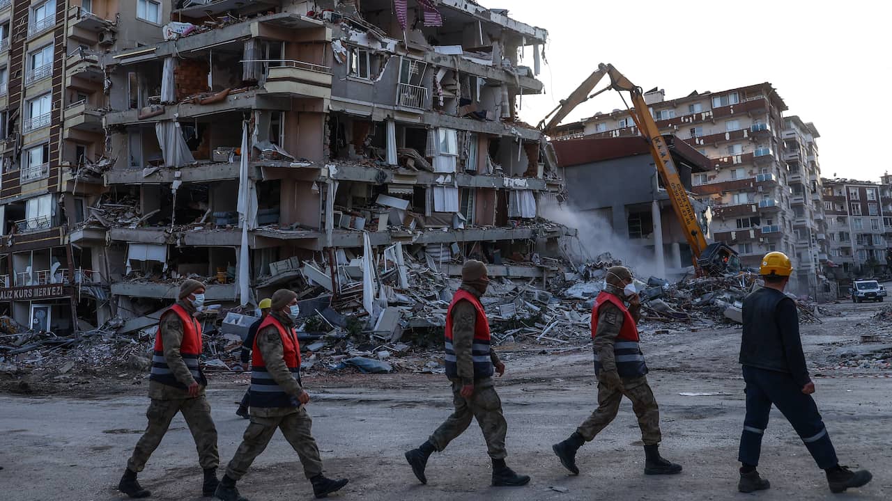 Almost eleven days after earthquakes still people pulled alive from under rubble |  Earthquake Syria and Turkey