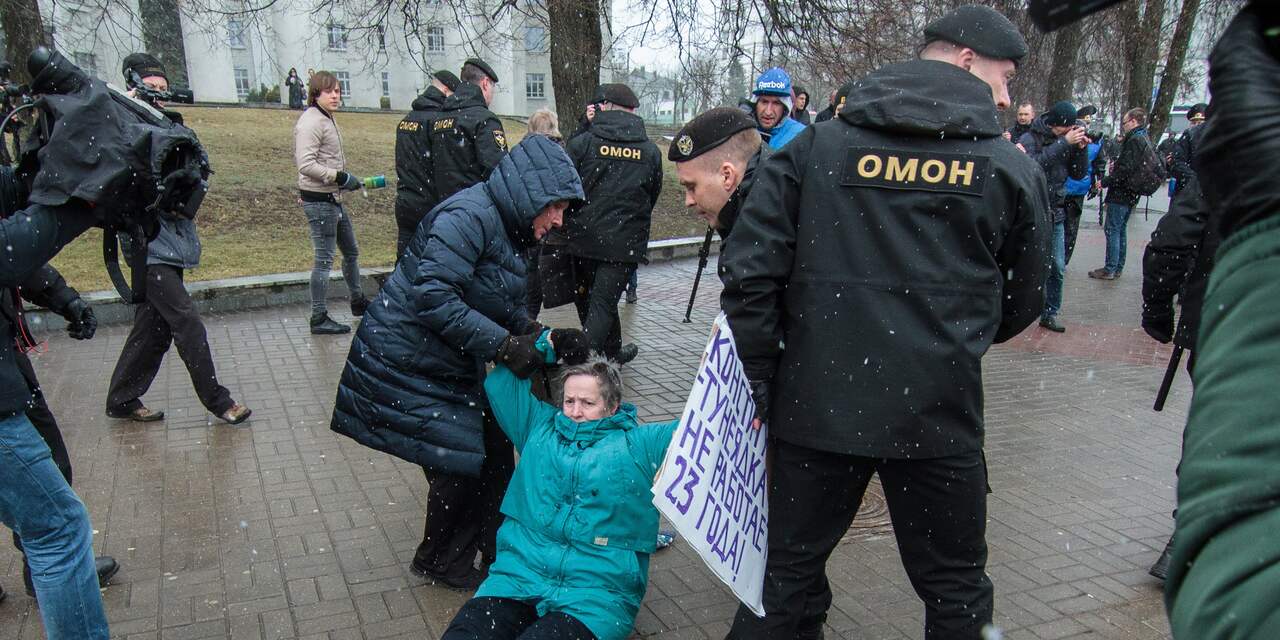 Honderden arrestaties bij protesten in Wit-Russische hoofdstad Minsk