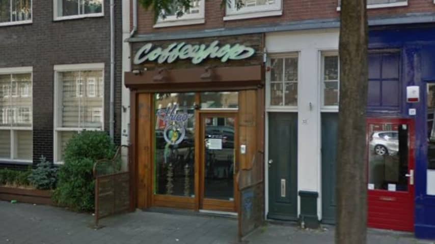 Man pleegt overval op coffeeshop aan Frederik Hendrikstraat