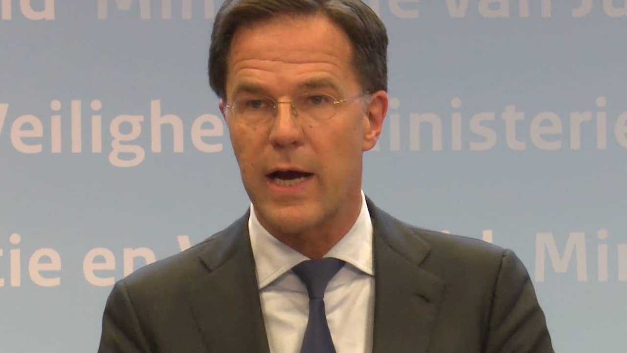 Beeld uit video: Rutte: 'Verkiezingen gaan door ondanks aanslag'