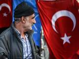 Weer twee Turkse oppositieleden uit parlement gezet