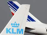 Om de merknamen Air France en KLM te behouden, gaat het fusiebedrijf vanaf dat moment door het leven als Air France-KLM.