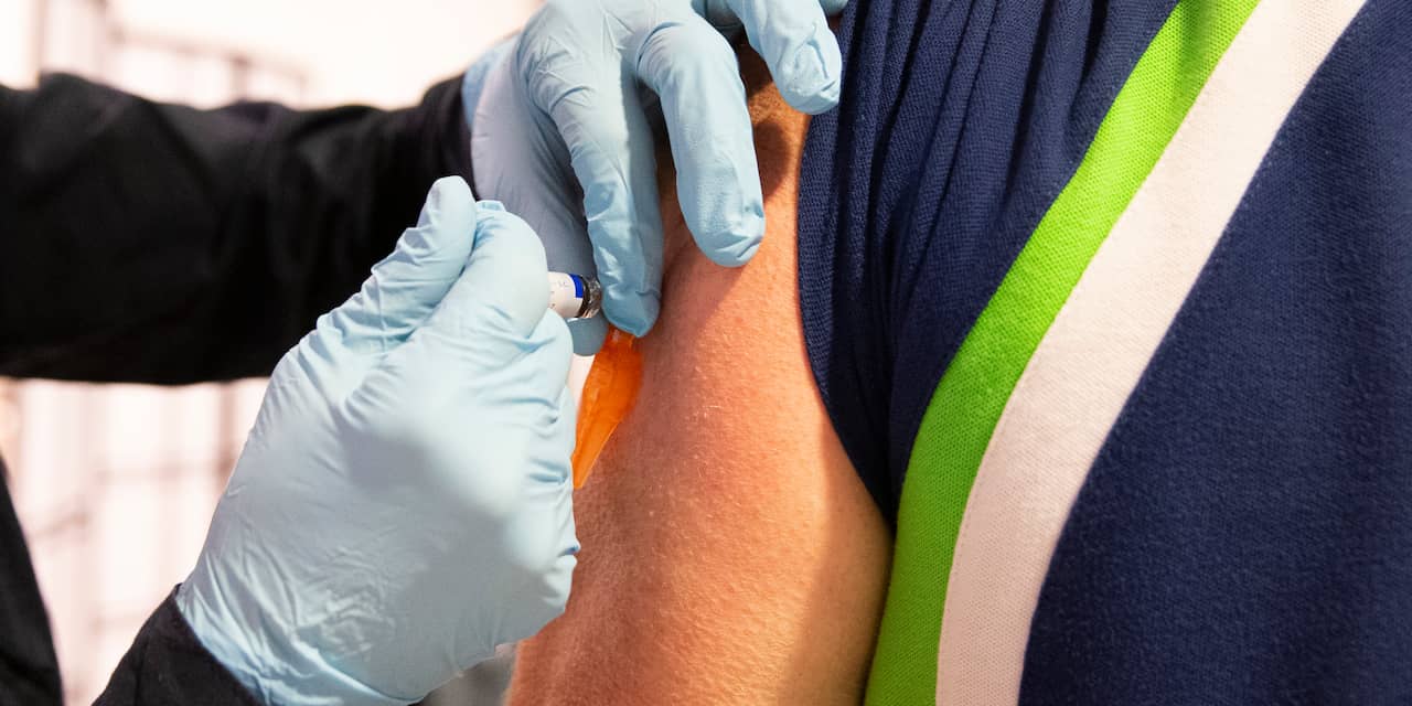 RIVM: Start vaccinatie corona 'waarschijnlijk niet' voor einde van het jaar