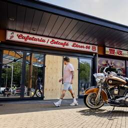 Politie houdt meerdere verdachten aan voor explosies winkelcentrum Elderveld