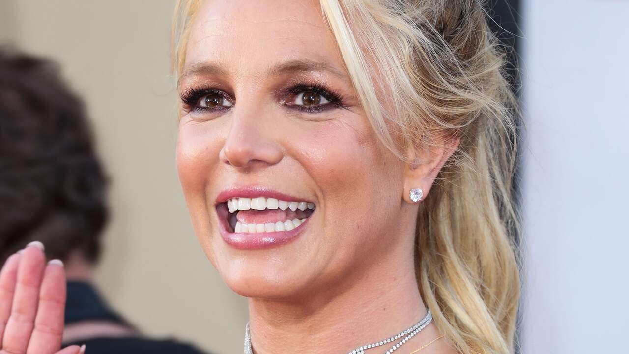 Britney spears asked a court to end her conservatorship, calling it abusive and saying she's been traumatized. Britney Spears under her father's tutelage until at least ...