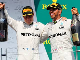 Hamilton wint GP Canada, Verstappen valt al vroeg uit