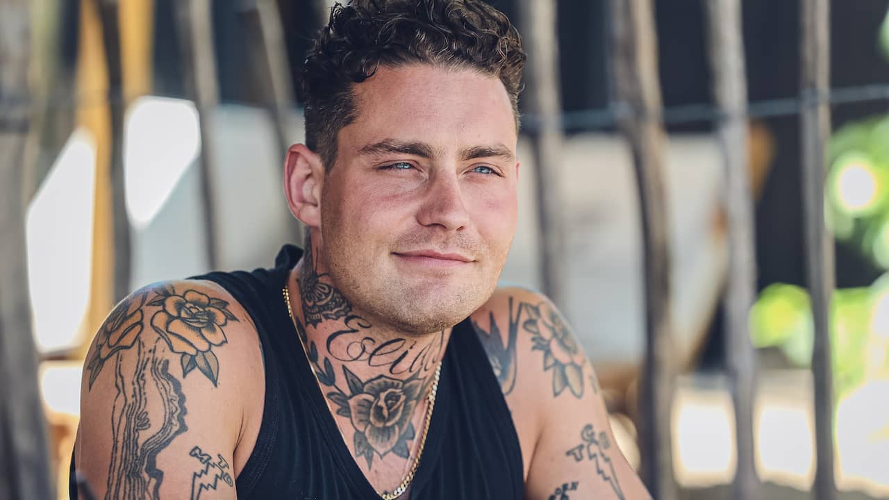 Douwe Bob Seeks Treatment for Alcohol Addiction: Singer’s Instagram Announcement