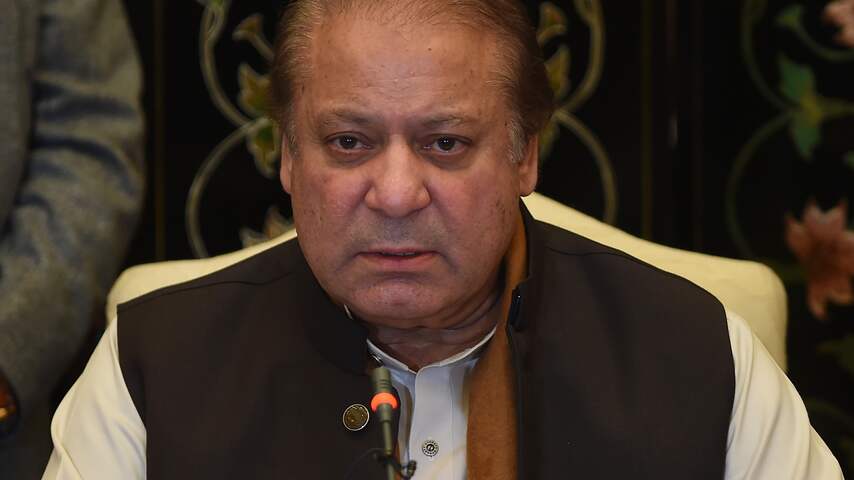 Oud-premier Pakistan mag niet meer politiek in vanwege verzwegen inkomsten