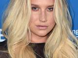Kesha geeft verrassingsoptreden op Coachella