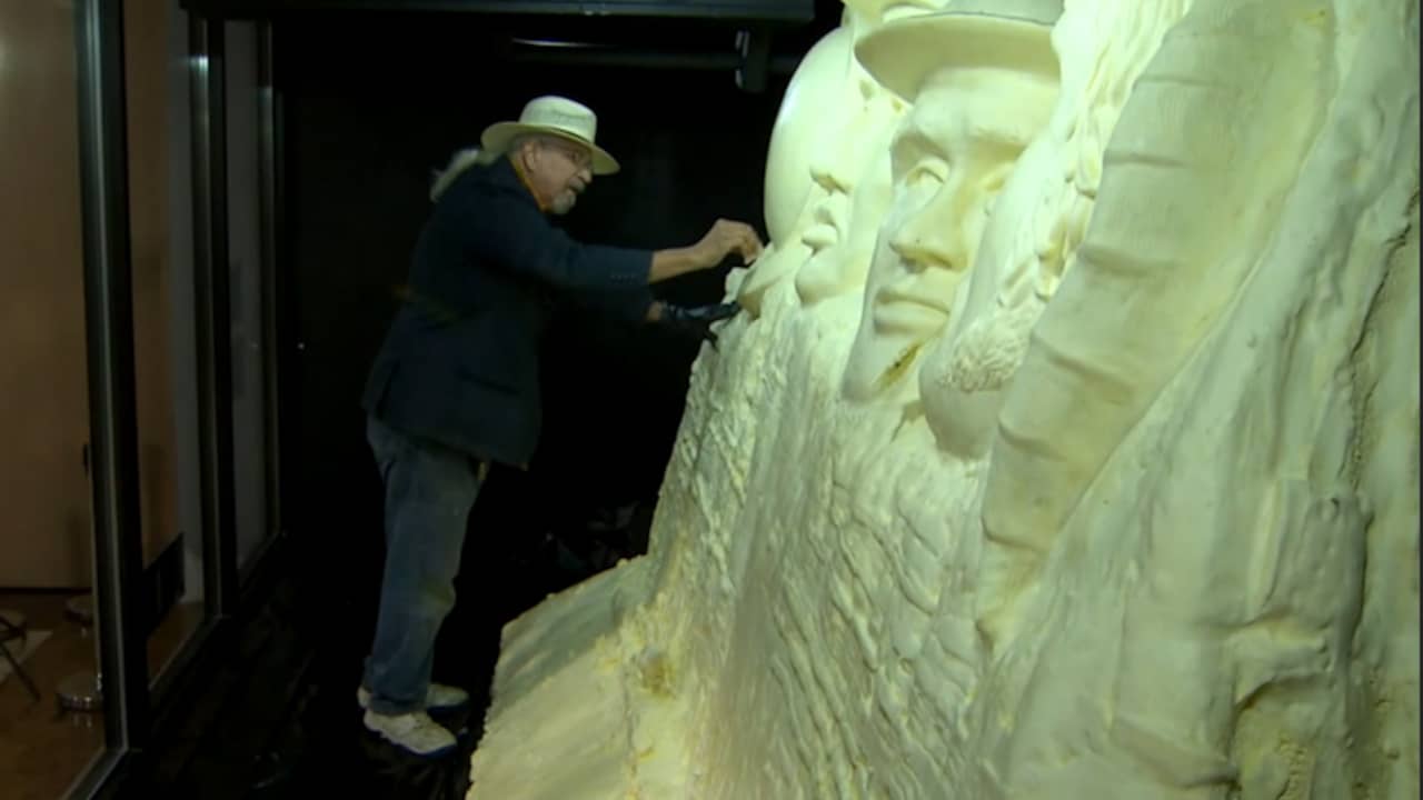 Amerikaanse kunstenaar maakt Mount Rushmore met boter