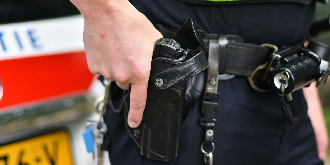 Ravage na plofkraak in Osdorp, twintig woningen ontruimd