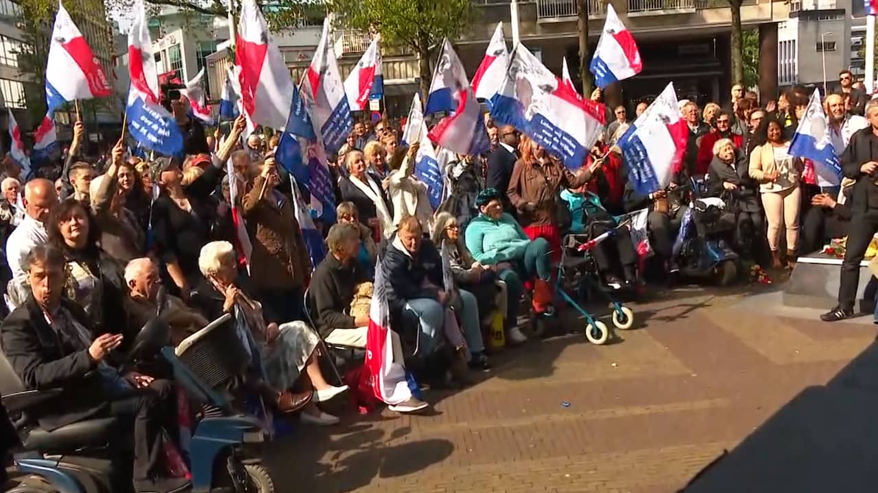 Beeld uit video: Drukte bij herdenking Pim Fortuyn in Rotterdam 