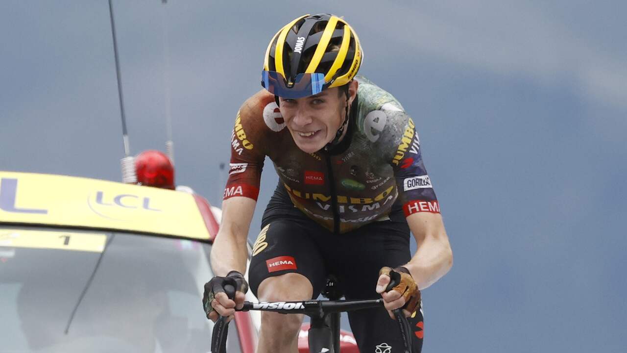 Jonas Vingaard on his way to his victory at the Col du Granon.
