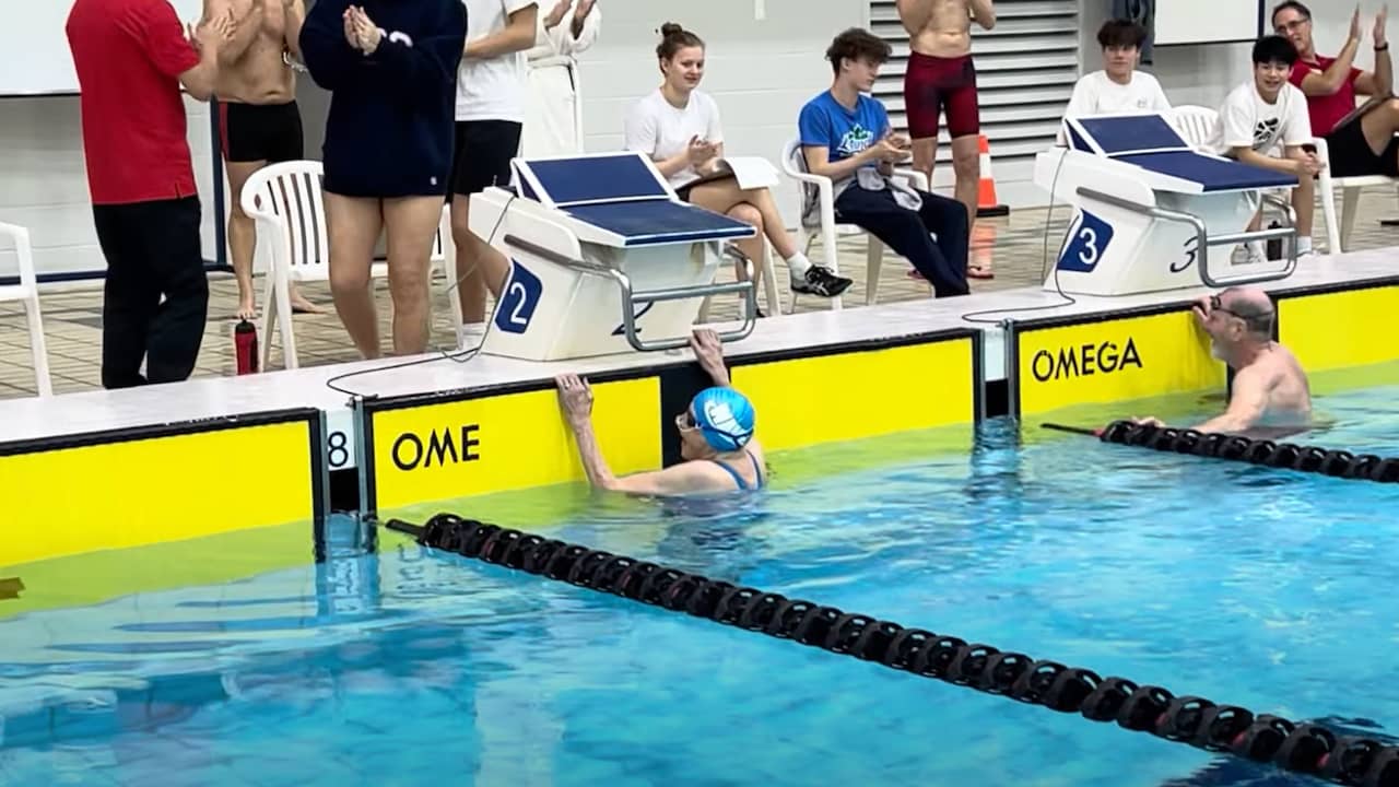 La donna olandese-canadese di 99 anni batte tre record mondiali di nuoto |  distinto