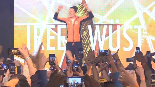 Huldiging van Ireen Wüst voor haar gouden rit