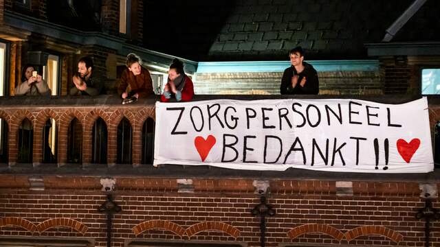 In het voorjaar werd er in het hele land geapplaudisseerd voor zorgpersoneel.