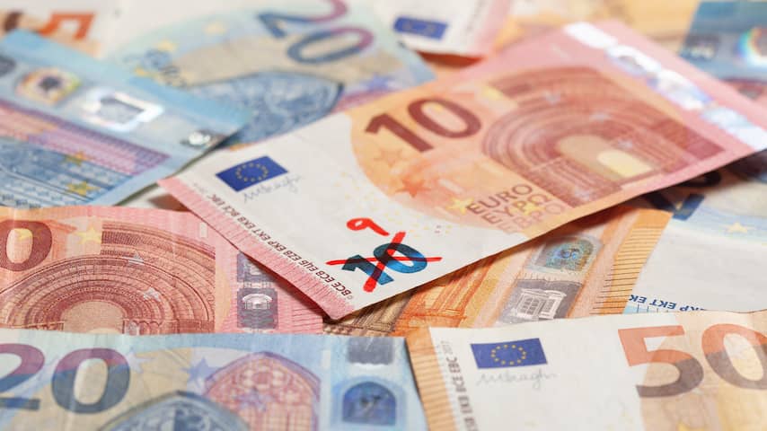 DNB-baas waarschuwt dat grote loonsverhogingen de inflatie hoog houden