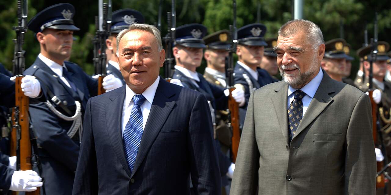 President Kazachstan kondigt na bijna dertig jaar aftreden aan