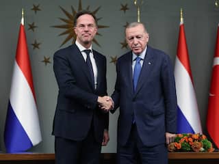 Rutte bezoekt 'goede vriend' Erdogan, maar nog geen steun als NAVO-leider