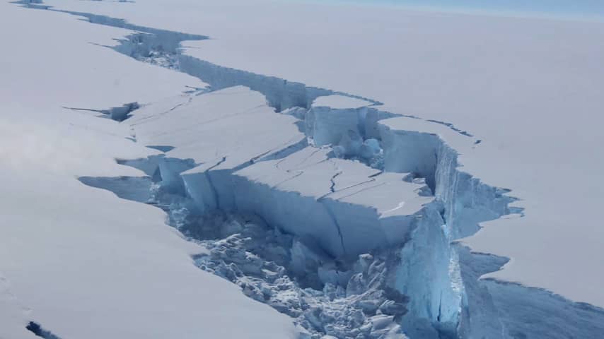 Zeespiegel stijgt sneller door toenemend ijsverlies Antarctica