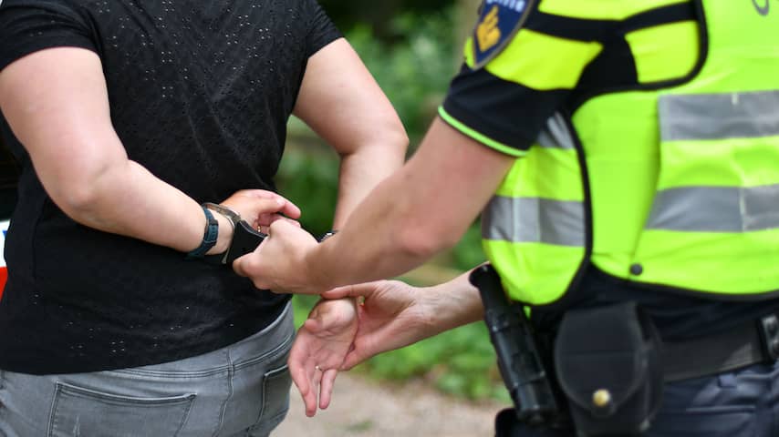 Drie mannen opgepakt die duizend Nederlanders oplichtten voor 1,2 miljoen euro