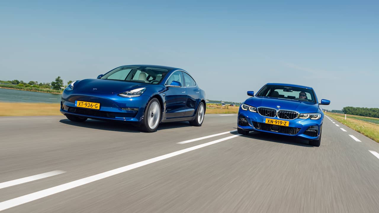 Comparative Test Bmw 3 Series Competes Against The Tesla