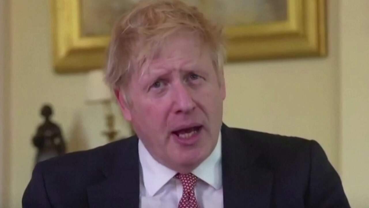 Beeld uit video: Boris Johnson bedankt zorgsysteem na ontslag uit ziekenhuis