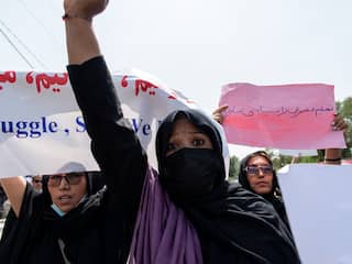 Taliban beëindigen vrouwenprotest bijna jaar na machtsovername met harde hand