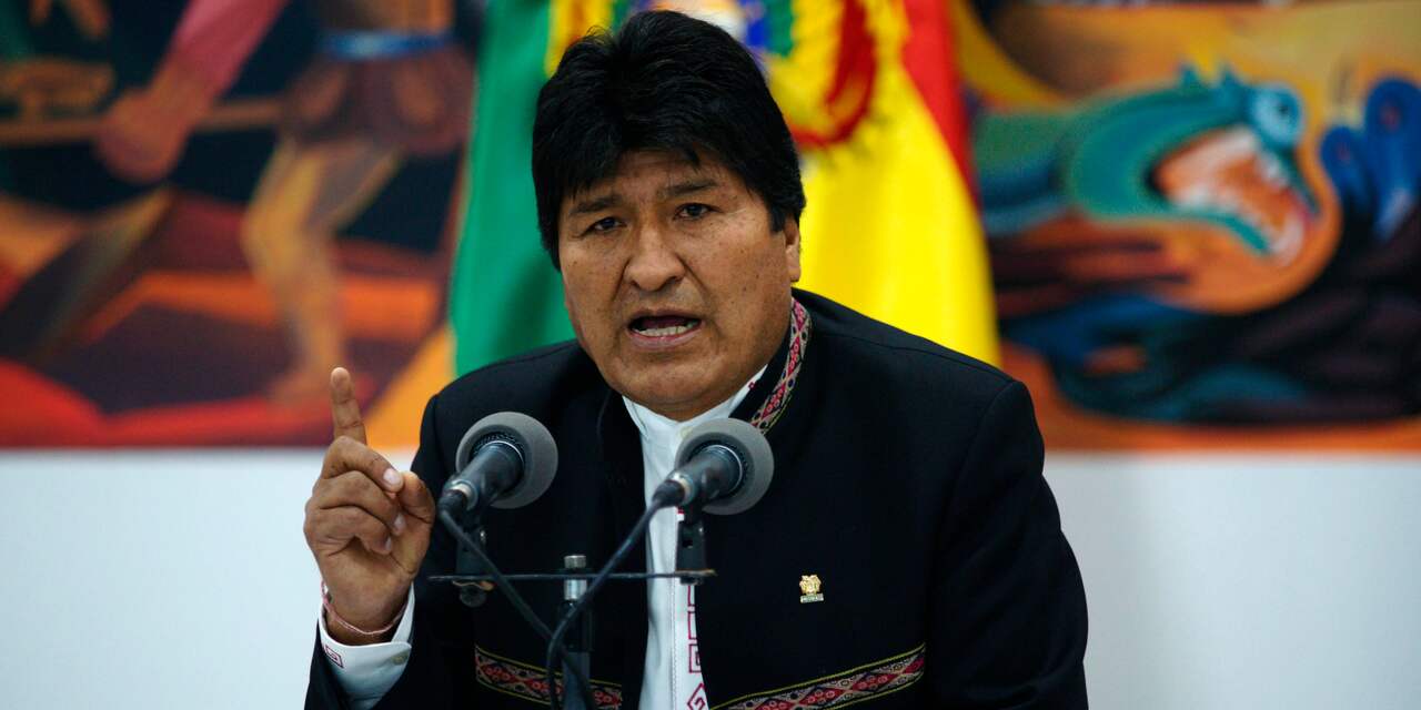 Van fraude beschuldigde Boliviaanse president eist verkiezingswinst op