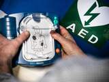 Vandalen blazen AED-kast op met vuurwerk
