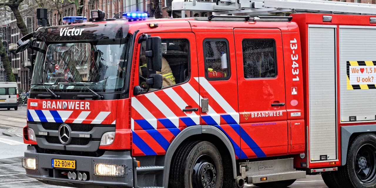 Enorme brand in Soesterberg verwoest bedrijfsverzamelgebouw