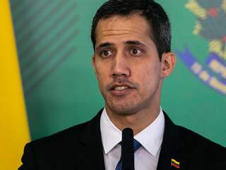 Guaidó belooft ondanks schending reisverbod terugkeer naar Venezuela