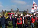 Duizenden bij demonstratie tegen CETA en TTIP in Amsterdam