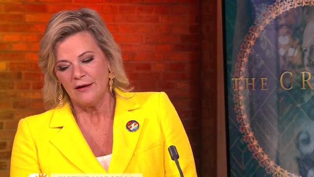 Justine Marcella met het #OneLove-speldje