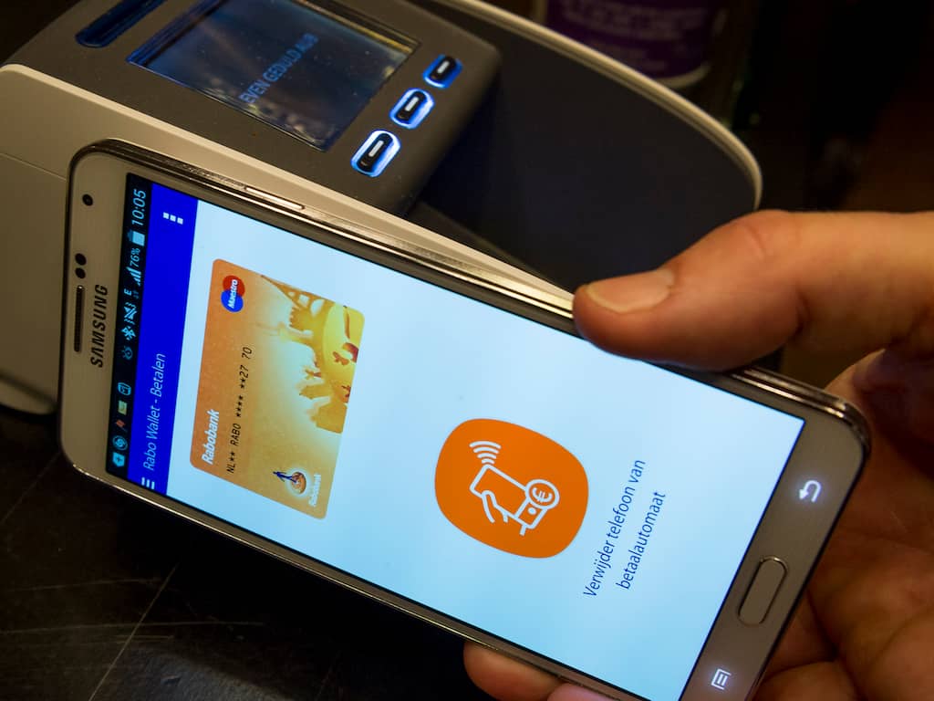 slaat betalen met de smartphone niet aan in Nederland? | NUweekend | NU.nl