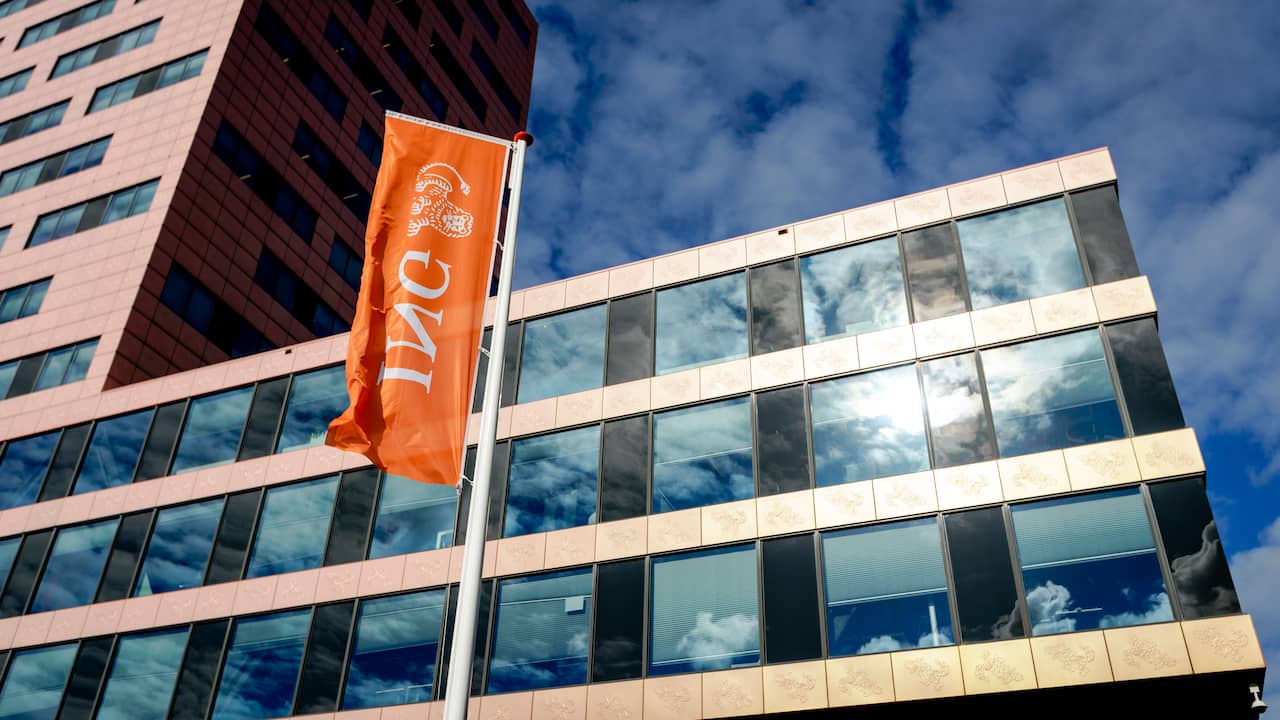 ING biedt klanten korting om geen contant geld op te nemen
