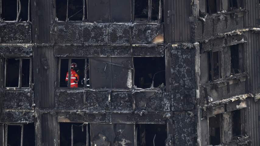 Brand woontoren Londen