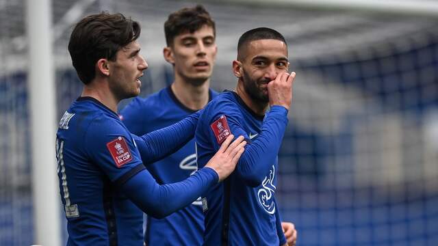 Hakim Ziyech staat met Chelsea in de halve finales van de FA Cup.