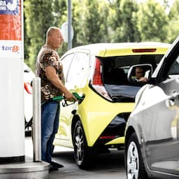Prijs voor een liter benzine op hoogste punt in vijf maanden door dure olie