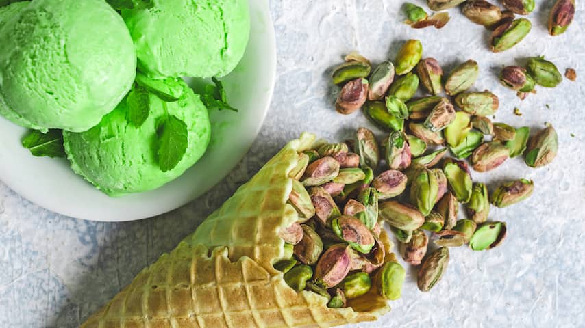 Schuine streep lezing Hiel Pistachedag: zo maak je zelf ijs van je pistachenoten | Eten en drinken |  NU.nl
