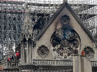 Miljardair verdedigt donaties Notre-Dame: 'Geen belastingvoordeel'