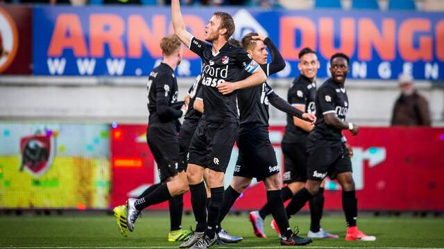 Samenvatting RKC Waalwijk-FC Emmen (1-5)
