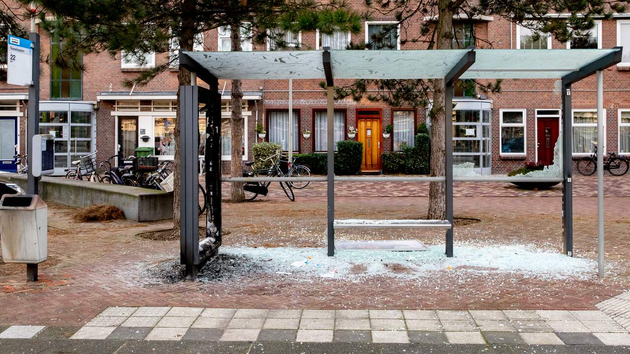 burgemeester-remkes-gaat-komende-dagen-duindorp-in-om-te-praten-over-rellen.jpg